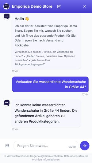 Ein Kunde fragt den Elektronik-Demo-Shop nach wasserdichten Wanderschuhen in Größe 44. Der Chat antwortet, dass er keine findet, und bietet an, etwas anderes zu suchen oder Smartphones anzusehen.